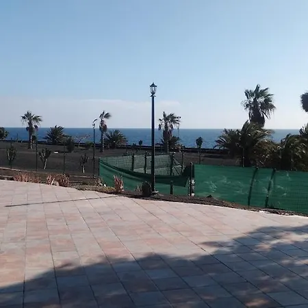 Tuscan Apartment Mit Meerblick Und Terrasse Costa Teguise Exterior photo