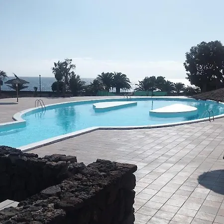 Tuscan Apartment Mit Meerblick Und Terrasse Costa Teguise Exterior photo